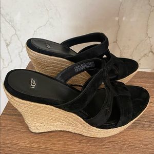 UGG  AUSTRALIA WOMEN'S TAWNIE SANDALS - 9.5